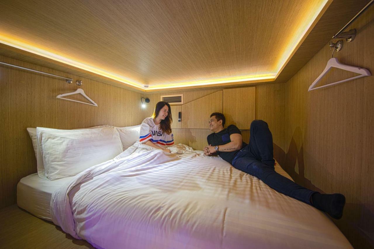 Cube Boutique Capsule Hotel At Kampong Glam Singapore Exteriör bild