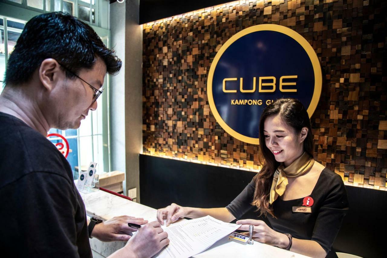 Cube Boutique Capsule Hotel At Kampong Glam Singapore Exteriör bild