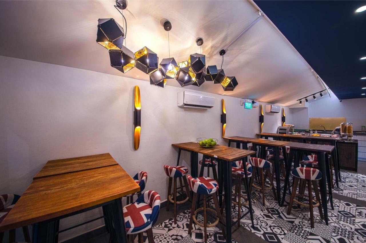 Cube Boutique Capsule Hotel At Kampong Glam Singapore Exteriör bild